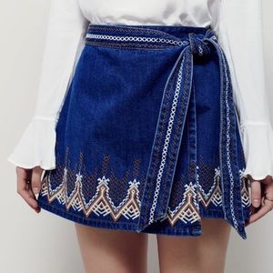Free people size 12 Jean embroidery wrap skirt